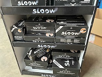 Sloow display met diverse sigaretten filters etc. - afbeelding 8 van  12