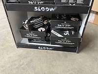 Sloow display met diverse sigaretten filters etc. - afbeelding 9 van  12