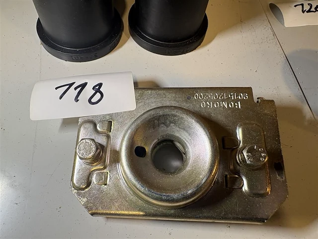 Slot motorkap 911 - afbeelding 2 van  5