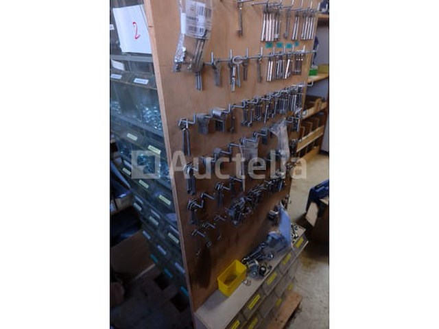 Slotenmaker - blanco sleutels + hangslot - afbeelding 14 van  15