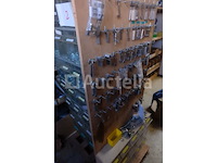 Slotenmaker - blanco sleutels + hangslot - afbeelding 14 van  15