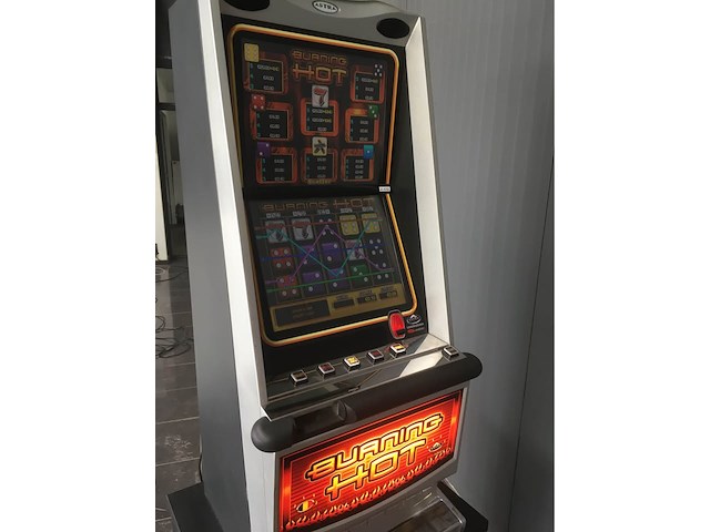 Slotskast - burning hot - afbeelding 1 van  5