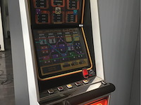 Slotskast - burning hot