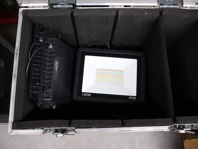 Smart floodlight (x16) - afbeelding 2 van  5