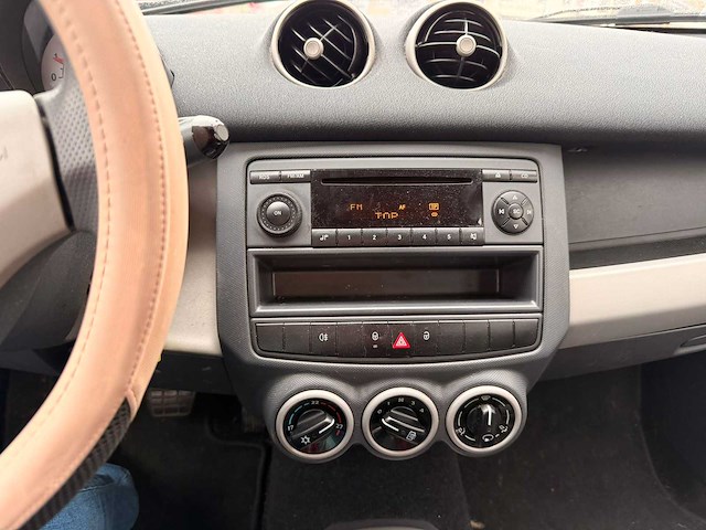 Smart forfour 1,1 personenauto - afbeelding 3 van  17