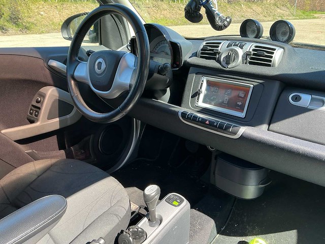 Smart fortwo personenauto - afbeelding 5 van  13