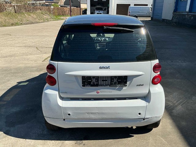 Smart fortwo personenauto - afbeelding 8 van  13