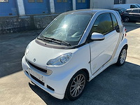 Smart fortwo personenauto - afbeelding 1 van  13