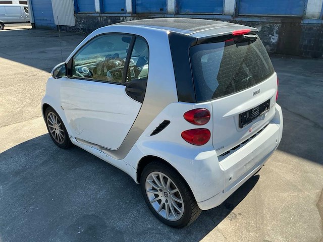 Smart fortwo personenauto - afbeelding 7 van  13