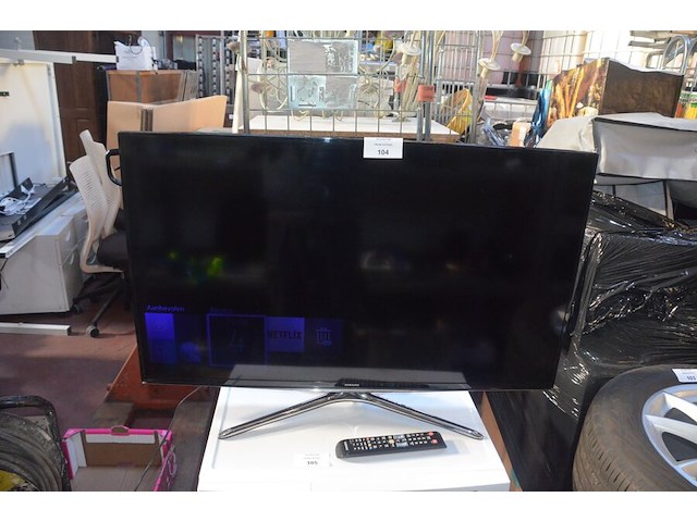 Smart tv samsung ue40h6200aw met afstandsbediening, zonder kabel (scherm defect) - afbeelding 2 van  5