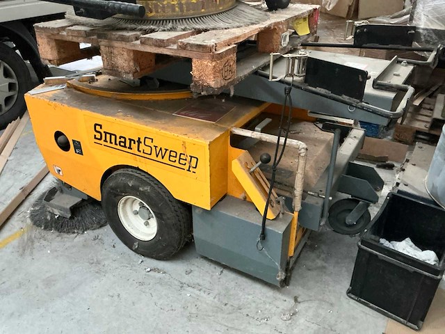 Smartsweep industriële veegmachine - afbeelding 2 van  5