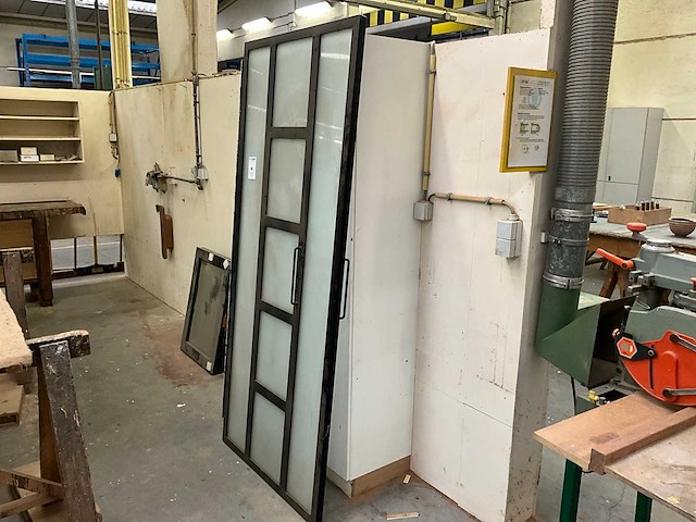 Smeedijzeren deur - afbeelding 1 van  3