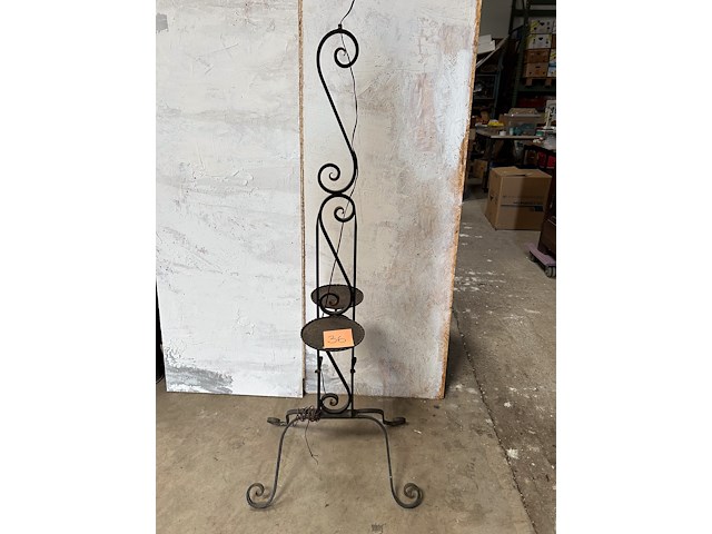 Smeedijzeren staande lamp - afbeelding 1 van  3