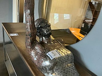 Smeedwerk vrouwenbuste - afbeelding 2 van  4