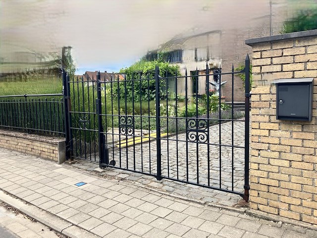 Smeedwerken tuinomheining met poort - afbeelding 7 van  13