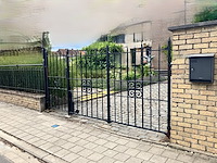 Smeedwerken tuinomheining met poort - afbeelding 7 van  13