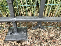 Smeedwerken tuinomheining met poort - afbeelding 13 van  13