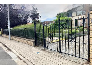 Smeedwerken tuinomheining met poort