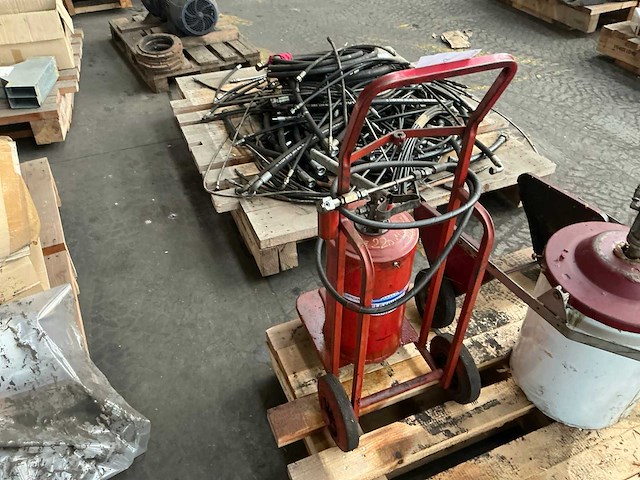 Smeerpomp - afbeelding 1 van  5