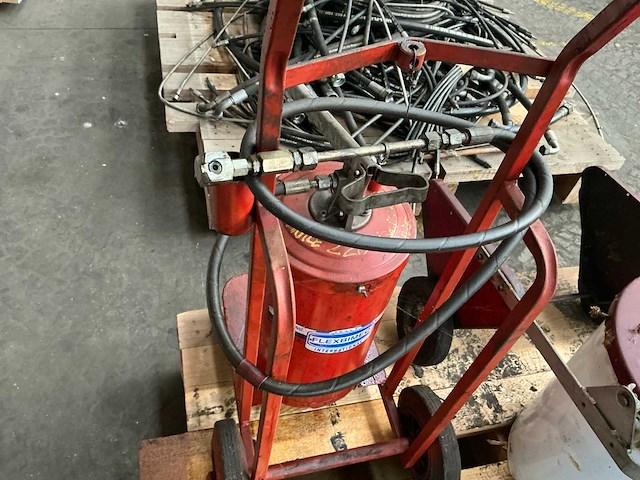 Smeerpomp - afbeelding 4 van  5