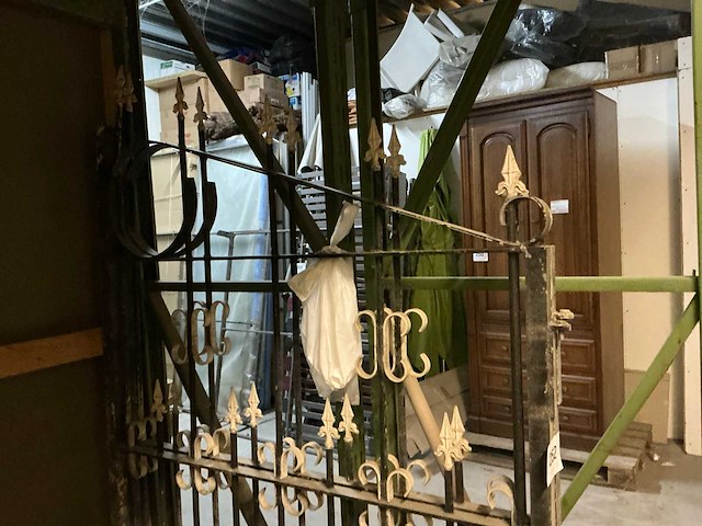 Smeetijzeren poort - afbeelding 2 van  3