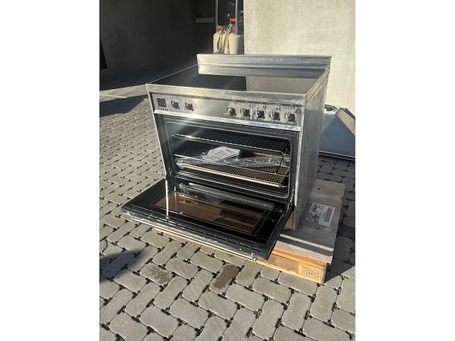 Smeg ce9cmx elektrisch fornuis met dampkap - afbeelding 1 van  6