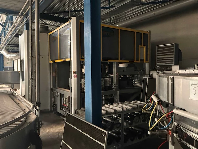 Smiform sr8 pet flessen blaasmachine - afbeelding 13 van  25