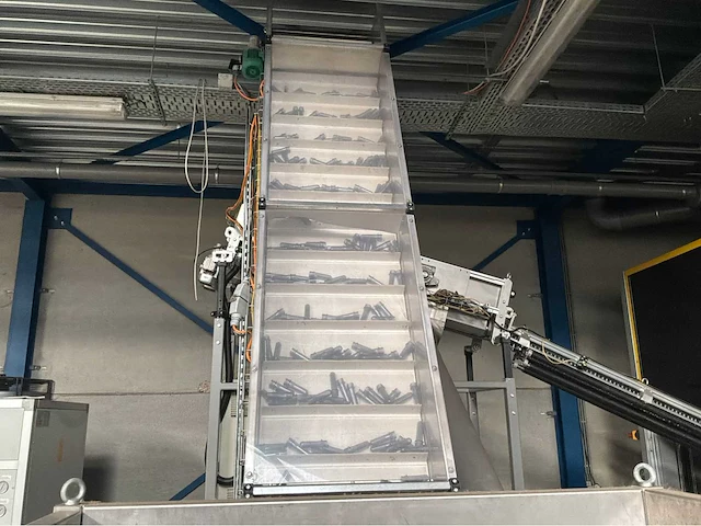 Smiform sr8 pet flessen blaasmachine - afbeelding 15 van  25
