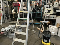 Smits alu trapladder - afbeelding 1 van  3