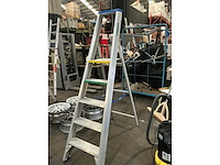 Smits alu trapladder - afbeelding 2 van  3