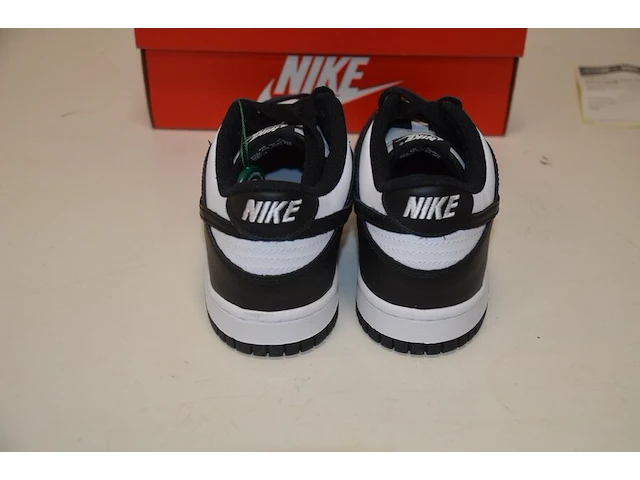 Sneaker nike dunk low retro white black (gs) maat 40 nieuw in doos (2) - afbeelding 6 van  10