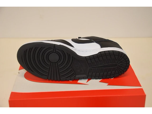 Sneaker nike dunk low retro white black (gs) maat 40 nieuw in doos (2) - afbeelding 9 van  10