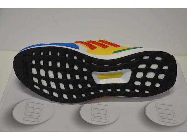 Sneakers adidas ultraboost dna x lego color maat 40,5 nieuw in doos (2) - afbeelding 7 van  9