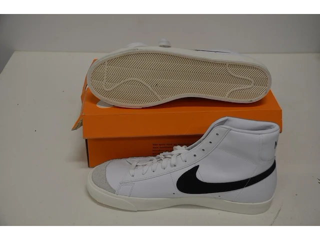 Sneakers nike blazer mid 77 vintage white black maat 48,5 nieuw in doos (2) - afbeelding 4 van  6