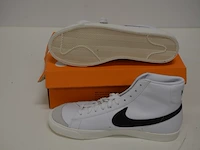 Sneakers nike blazer mid 77 vintage white black maat 48,5 nieuw in doos (2) - afbeelding 4 van  6