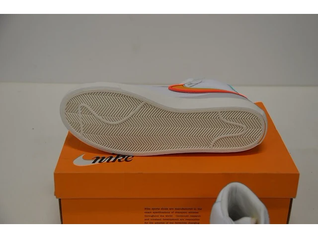 Sneakers nike blazer mid infinite white kumquat maat 45 nieuw in doos (2) - afbeelding 6 van  9