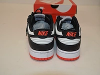 Sneakers nike dunk low emb nba 75th anniversary chicago maat 42,5 nieuw in doos (2) - afbeelding 6 van  10