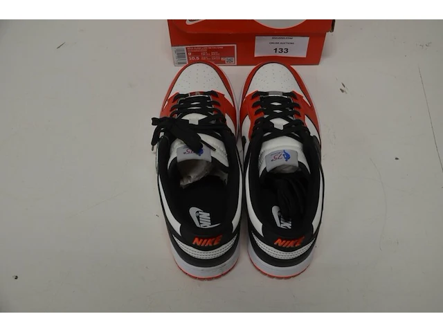 Sneakers nike dunk low emb nba 75th anniversary chicago maat 42,5 nieuw in doos (2) - afbeelding 7 van  10