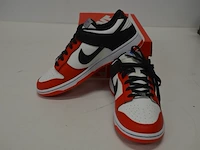 Sneakers nike dunk low emb nba 75th anniversary chicago maat 42,5 nieuw in doos (2) - afbeelding 8 van  10