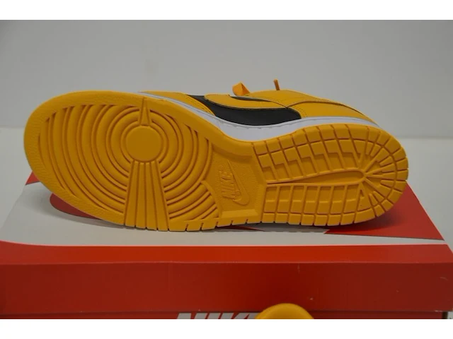 Sneakers nike dunk low goldenrod (2021) maat 44 nieuw in doos (2) - afbeelding 7 van  9