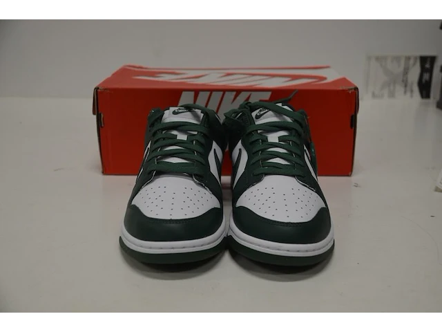 Sneakers nike dunk low michigan state maat 42 nieuw in doos (2) - afbeelding 1 van  10