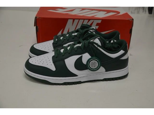Sneakers nike dunk low michigan state maat 42 nieuw in doos (2) - afbeelding 5 van  10