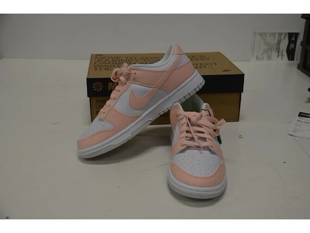 Sneakers nike dunk low next nature pale coral maat 38 nieuw in doos (2) - afbeelding 8 van  10