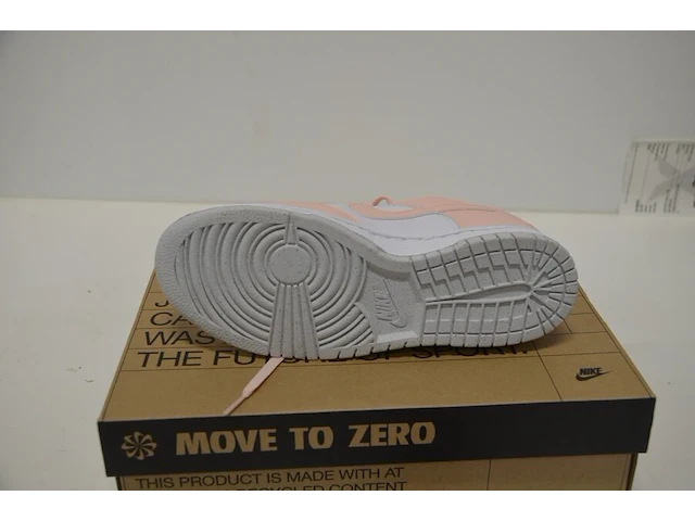 Sneakers nike dunk low next nature pale coral maat 38 nieuw in doos (2) - afbeelding 9 van  10