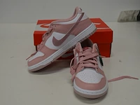 Sneakers nike dunk low pink velvet (gs) maat 37,5 nieuw in doos (2) - afbeelding 8 van  10