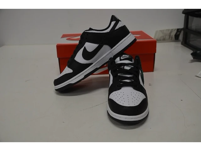 Sneakers nike dunk low white black (2021) maat 40 nieuw in doos (2) - afbeelding 8 van  10