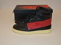 Sneakers nike jordan 1 retro high og defiant couture maat 40 nieuw in doos (2) - afbeelding 3 van  9