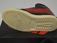 Sneakers nike jordan 1 retro high og defiant couture maat 40 nieuw in doos (2) - afbeelding 6 van  9