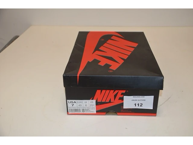 Sneakers nike jordan 1 retro high og defiant couture maat 40 nieuw in doos (2) - afbeelding 9 van  9