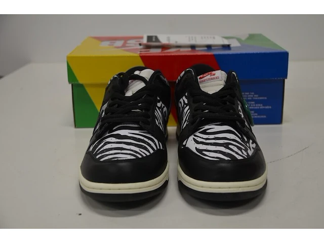 Sneakers nike sb dunk low og qs quartersnacks zebra maat 45 nieuw in doos (2) - afbeelding 1 van  10